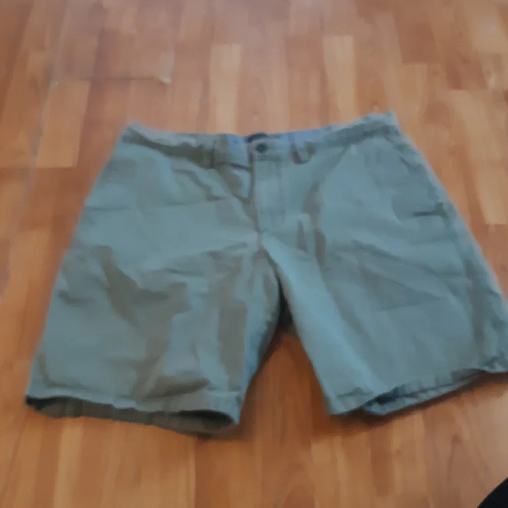 Banana Republic mens shorts